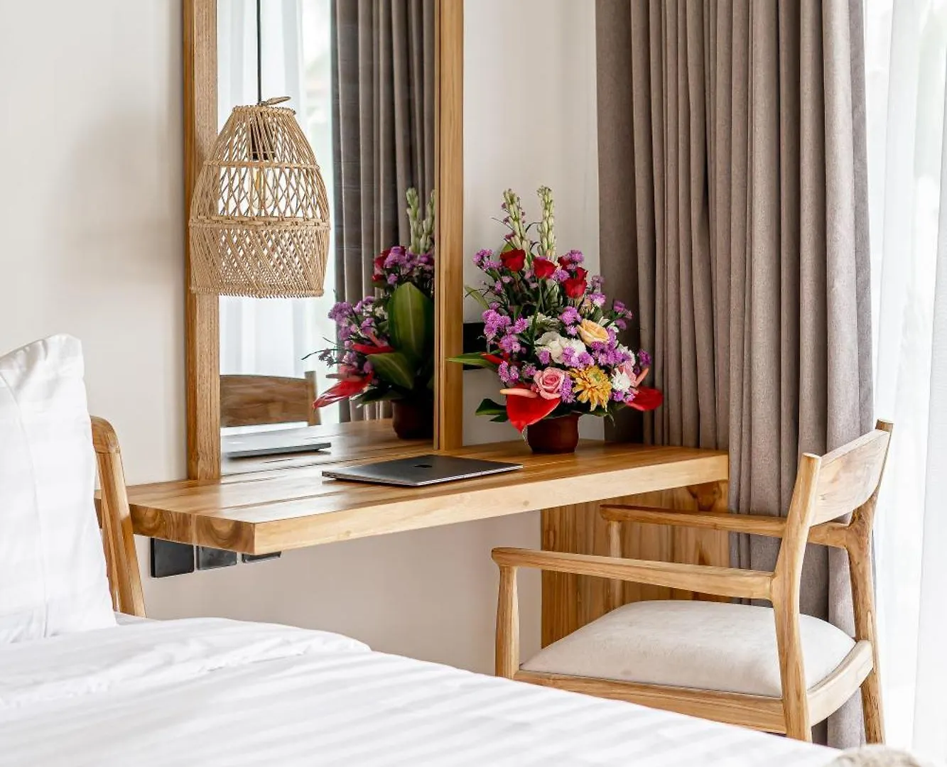 Udara By Evdekimi - Spacious 4Br Pool Villa With Lush Garden At Artistic Center Of Ubud