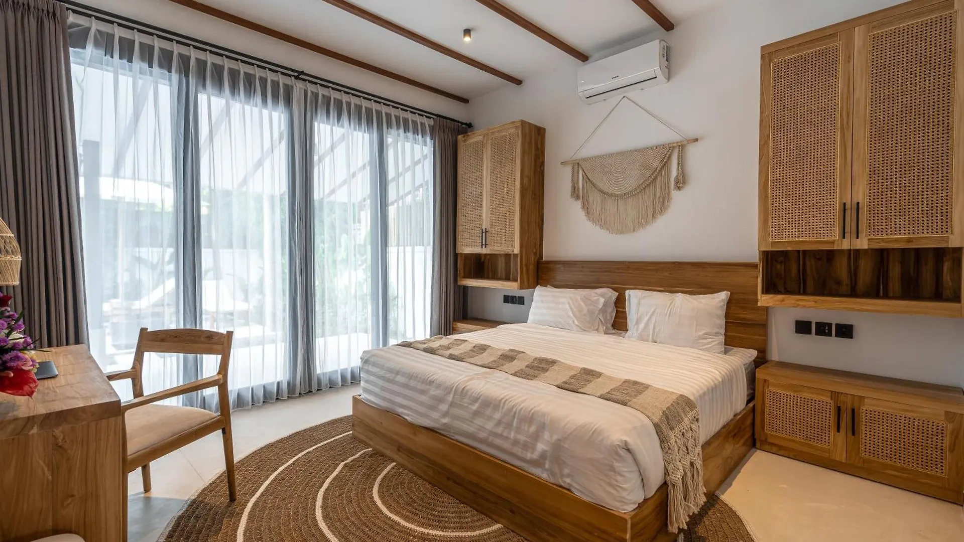 Udara By Evdekimi - Spacious 4Br Pool Villa With Lush Garden At Artistic Center Of Ubud