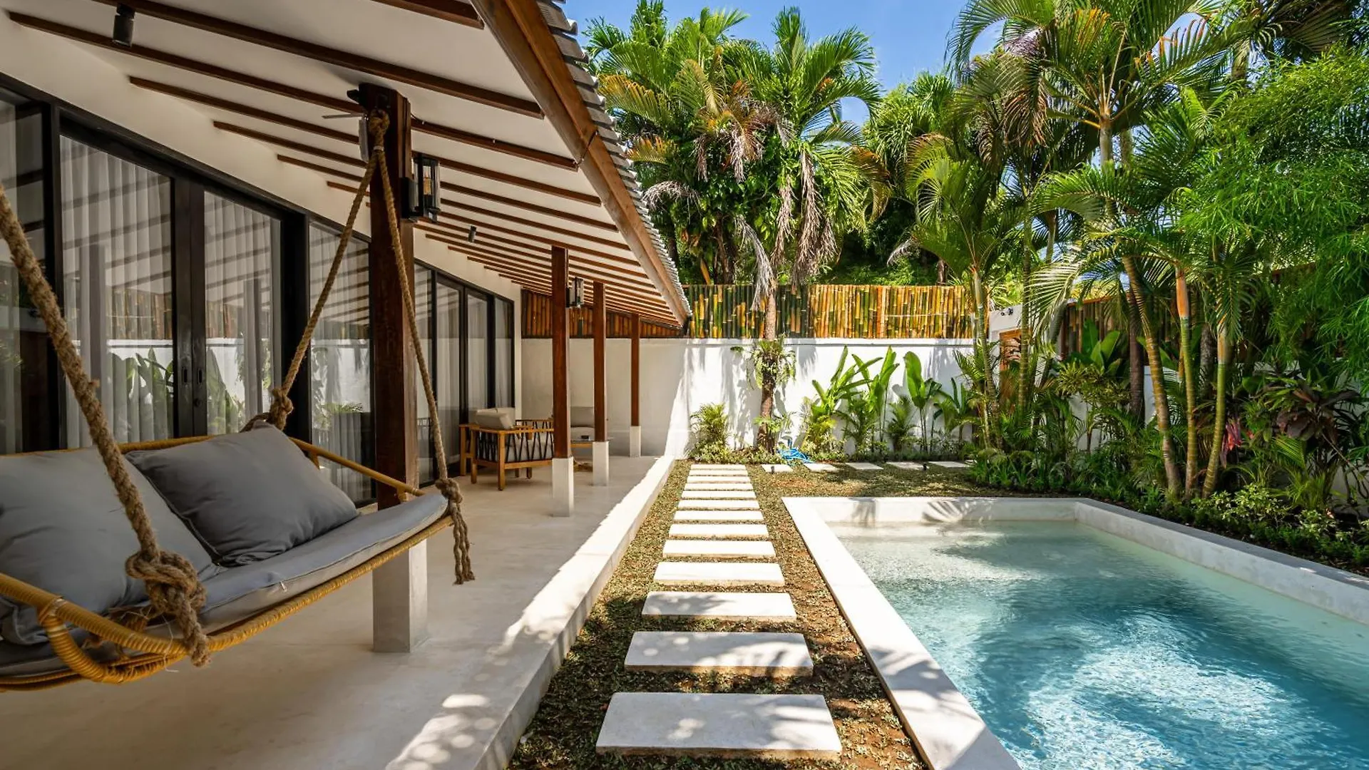 Udara By Evdekimi - Spacious 4Br Pool Villa With Lush Garden At Artistic Center Of Ubud